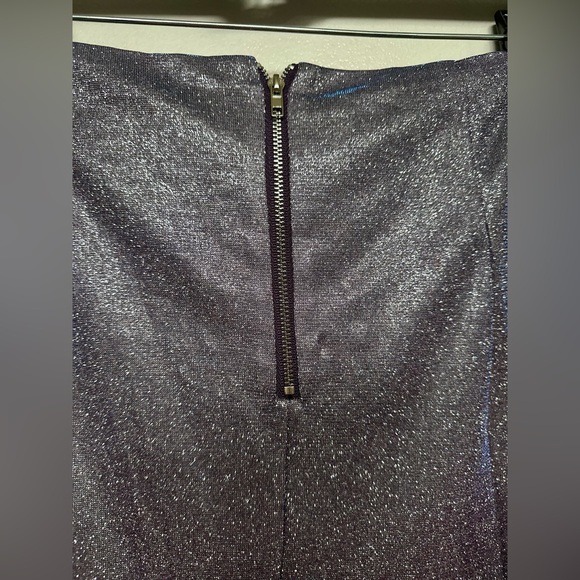 Lulus Pencil Skirt Size M Nwt! Metallic Purple Silver Sparkly Slit In Front - Picture 8 of 9